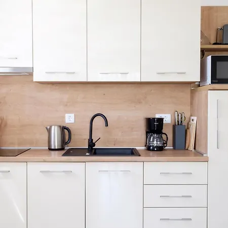 Complex 50 Meters To The Sea Affittacamere