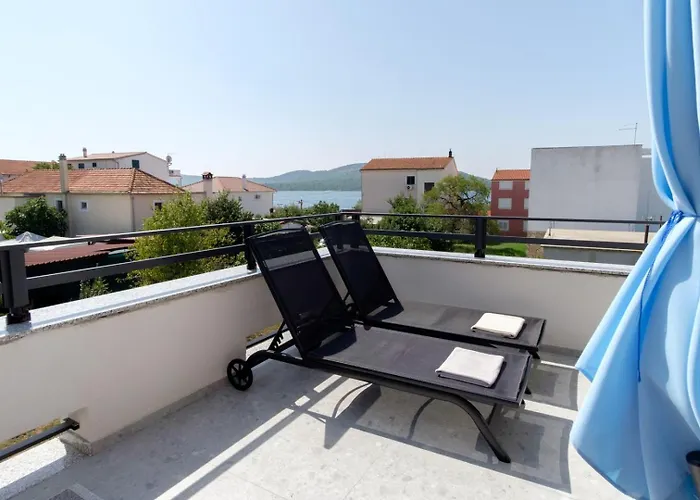 Complex 50 Meters To The Sea 招待所 皮罗瓦茨