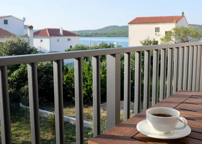 Complex 50 Meters To The Sea Affittacamere 3*