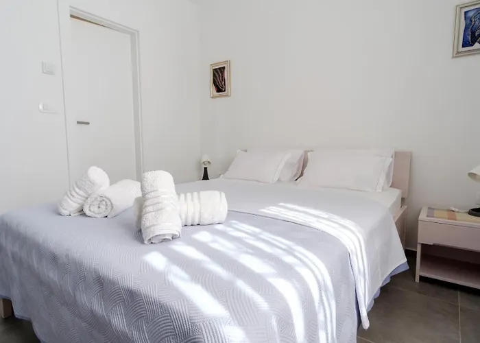 Affittacamere Complex 50 Meters To The Sea 3*