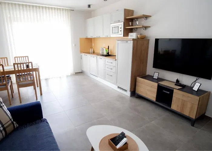 Complex 50 Meters To The Sea Affittacamere