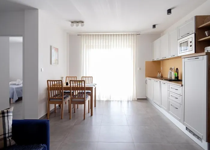 Complex 50 Meters To The Sea 3* Pirovac